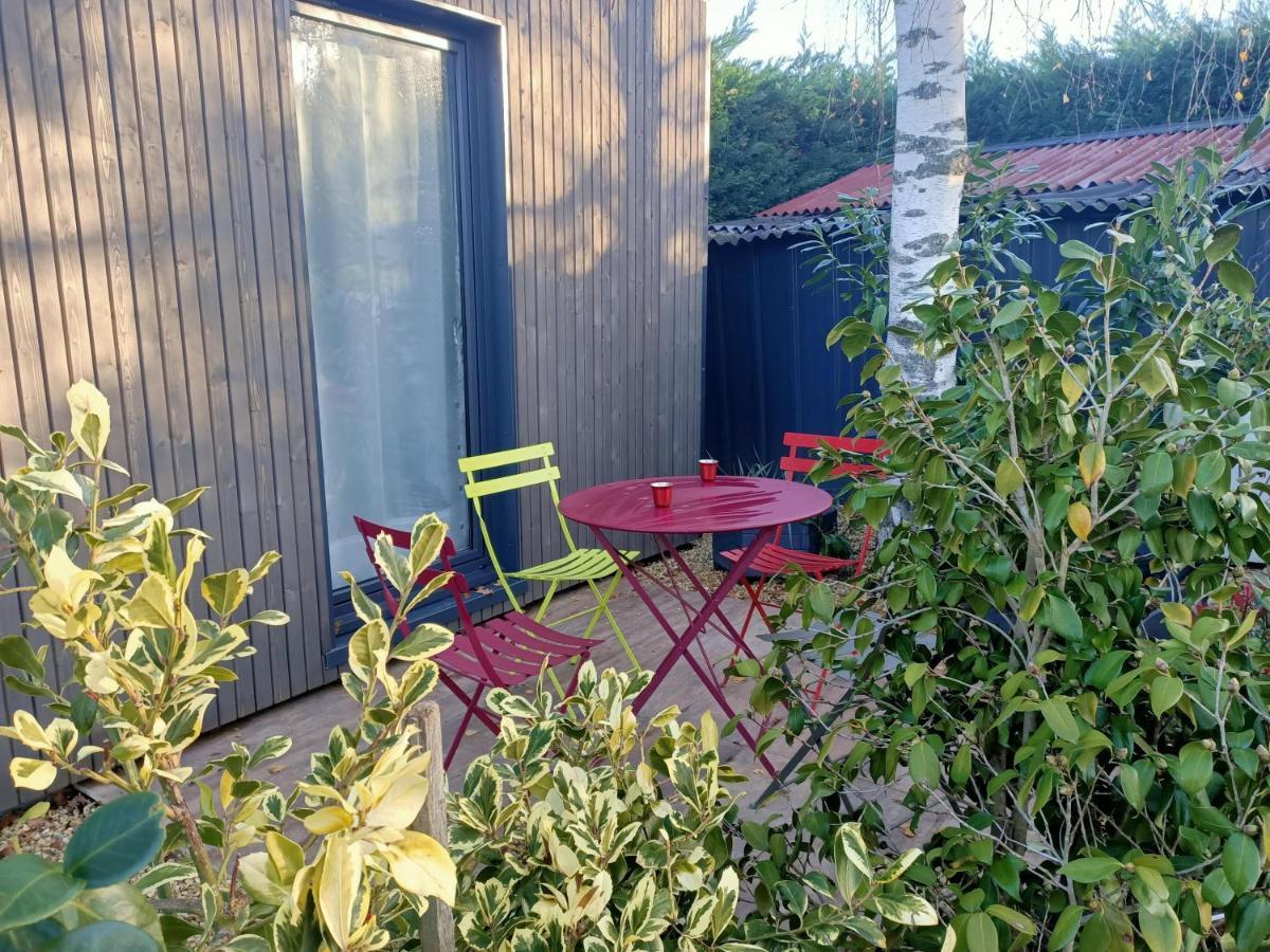 Le Temps d une Pause - Studio Indépendant climatisé jusqu à 4 personnes avec vue sur le Beaujolais - Borne recharge véhicule électrique Montmerle-sur-Saone Exterior foto