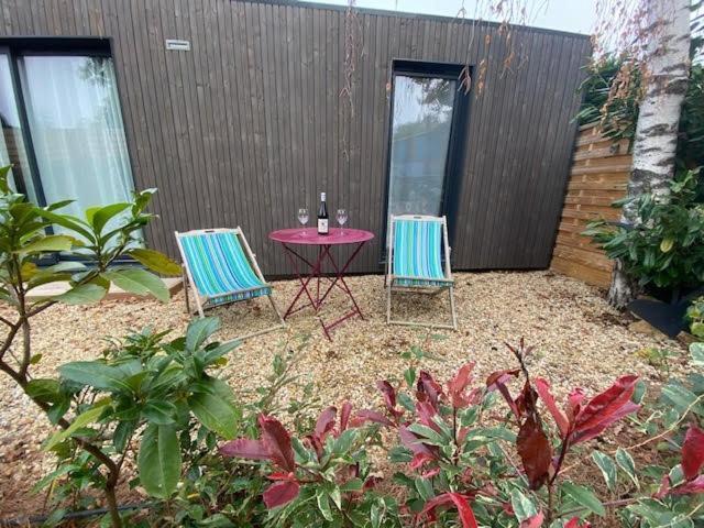 Le Temps d une Pause - Studio Indépendant climatisé jusqu à 4 personnes avec vue sur le Beaujolais - Borne recharge véhicule électrique Montmerle-sur-Saone Exterior foto